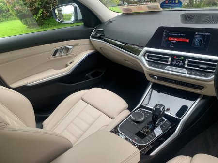 2021 BMW 3-Series - photo 35