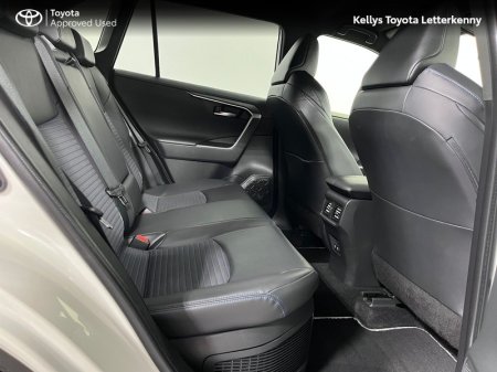 2020 Toyota RAV4 - photo 11