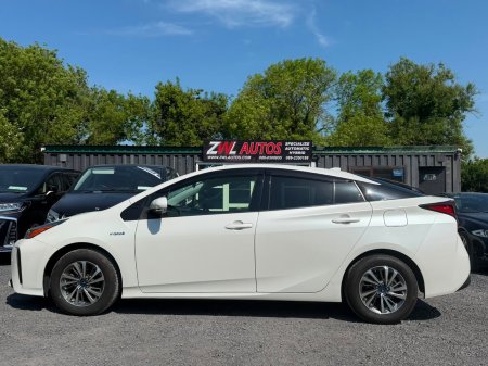 2022 Toyota Prius - photo 3