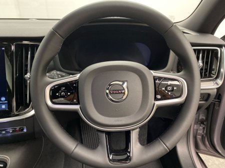 2027 Volvo V60 - photo 13
