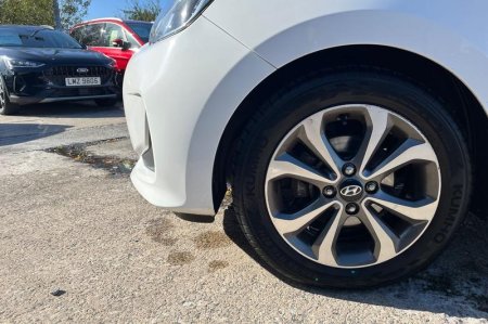 2017 Hyundai i10 - photo 8