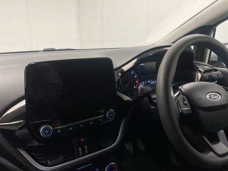 2020 Ford Fiesta - photo 8