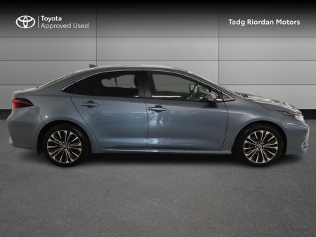 2023 Toyota Corolla - photo 3