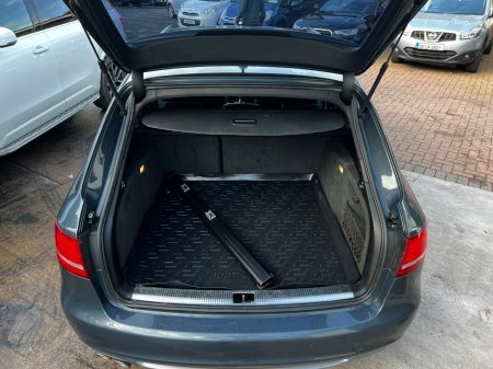 2009 Audi A4 - photo 2