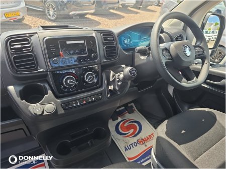 2026 Vauxhall Movano - photo 6