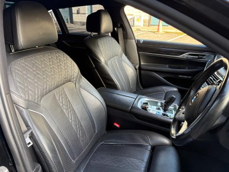2017 BMW 7-Series - photo 16