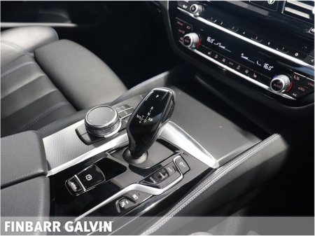 2023 BMW 5-Series - photo 17