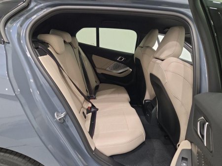 2026 BMW 1-Series - photo 21