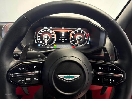 2024 Aston Martin DBX - photo 40