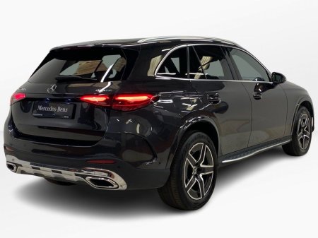 2025 Mercedes-Benz GLC - photo 3