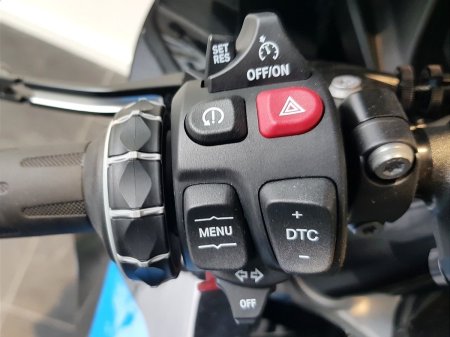 2026 BMW M 1000 RR - photo 19