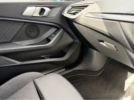 2021 BMW 1-Series - photo 22