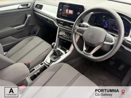 2026 Volkswagen T-Roc - photo 2