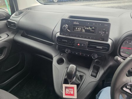 2020 Vauxhall Combo - photo 9
