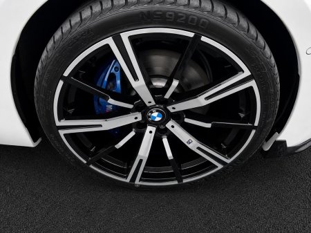 2022 BMW 3-Series - photo 10