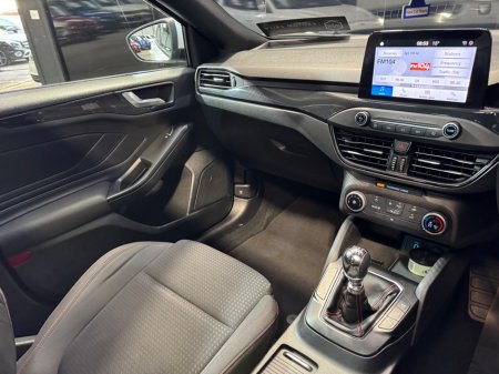 2019 Ford Focus - photo 17