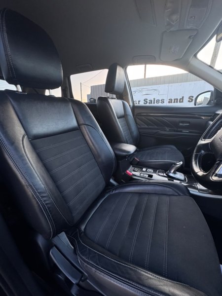 2018 Mitsubishi Outlander - photo 11