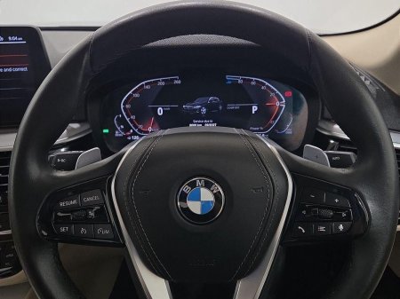 2023 BMW 5-Series - photo 9