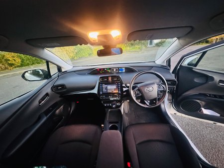 2022 Toyota Prius - photo 16