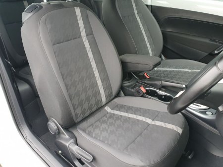2017 Volkswagen Beetle - photo 10