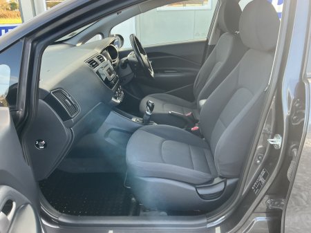 2017 Kia Rio - photo 13