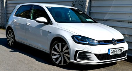 2020 Volkswagen Golf - photo 6
