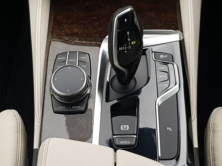 2018 BMW 5-Series - photo 9