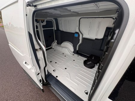 2026 Kia PV5 - photo 8