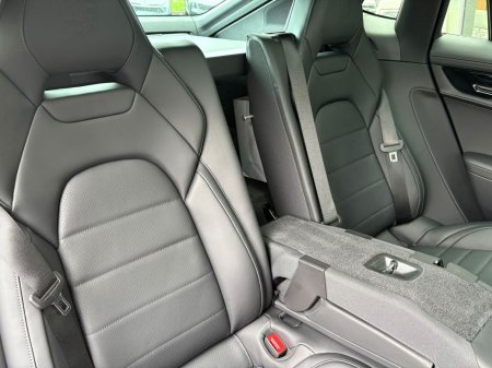 2025 Porsche Panamera - photo 33