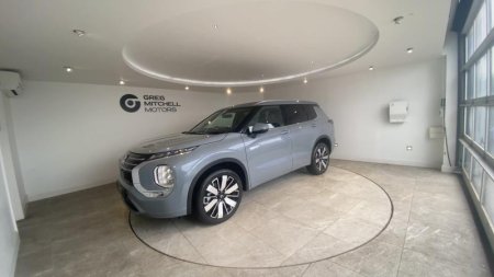 2026 Mitsubishi Outlander - photo 4