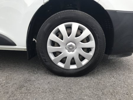 2020 Renault Trafic - photo 5