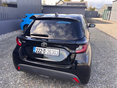 2022 Toyota Yaris - photo 3