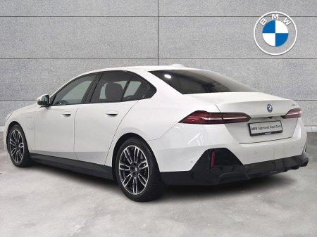 2025 BMW 5-Series - photo 2