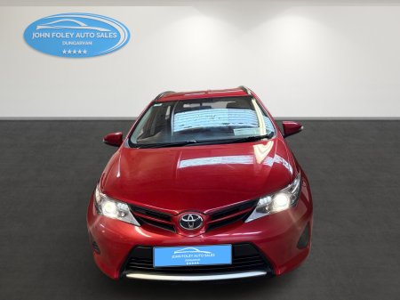 2014 Toyota Auris D-40 90 (1.4) Terra