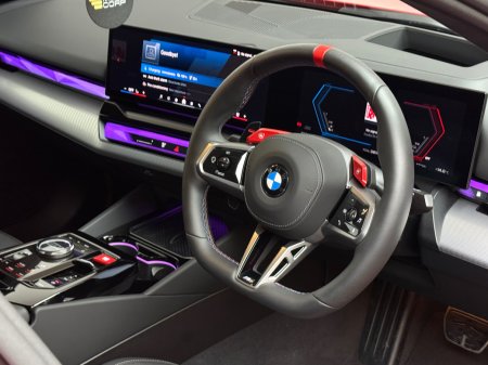 2025 BMW M5 - photo 13