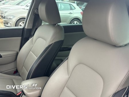 2021 Kia Sportage - photo 18
