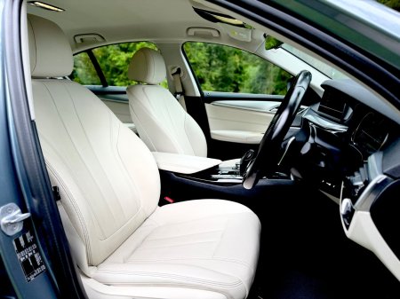 2018 BMW 5-Series - photo 14