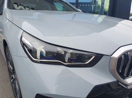 2026 BMW 5-Series - photo 21