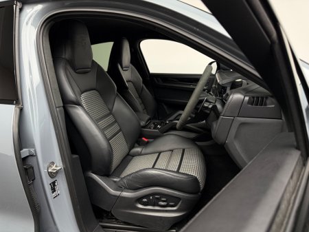 2024 Porsche Cayenne - photo 10