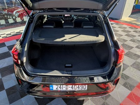 2024 Volkswagen T-Roc - photo 17