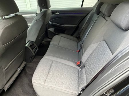 2025 Volkswagen Golf - photo 23