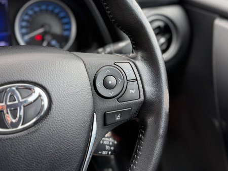 2017 Toyota Corolla - photo 23