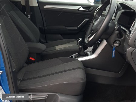 2023 Volkswagen T-Roc - photo 4