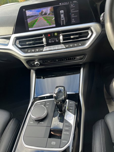 2021 BMW 3-Series - photo 25