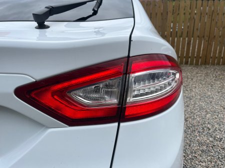 2018 Ford Mondeo - photo 19