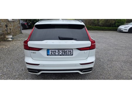 2021 Volvo V60 - photo 7