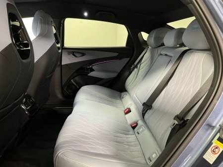 2025 BYD SEAL - photo 13
