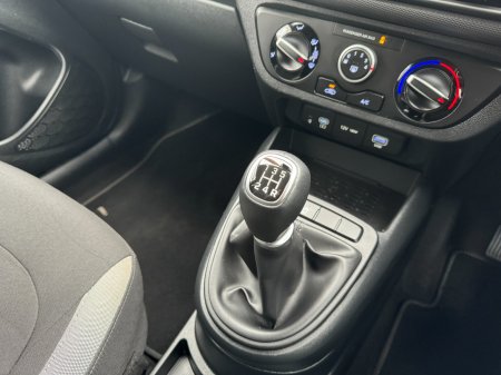 2025 Hyundai i10 - photo 12