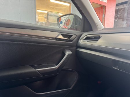 2021 Volkswagen T-Roc - photo 16
