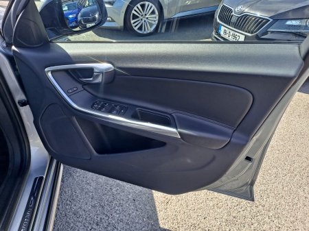 2015 Volvo V60 - photo 12
